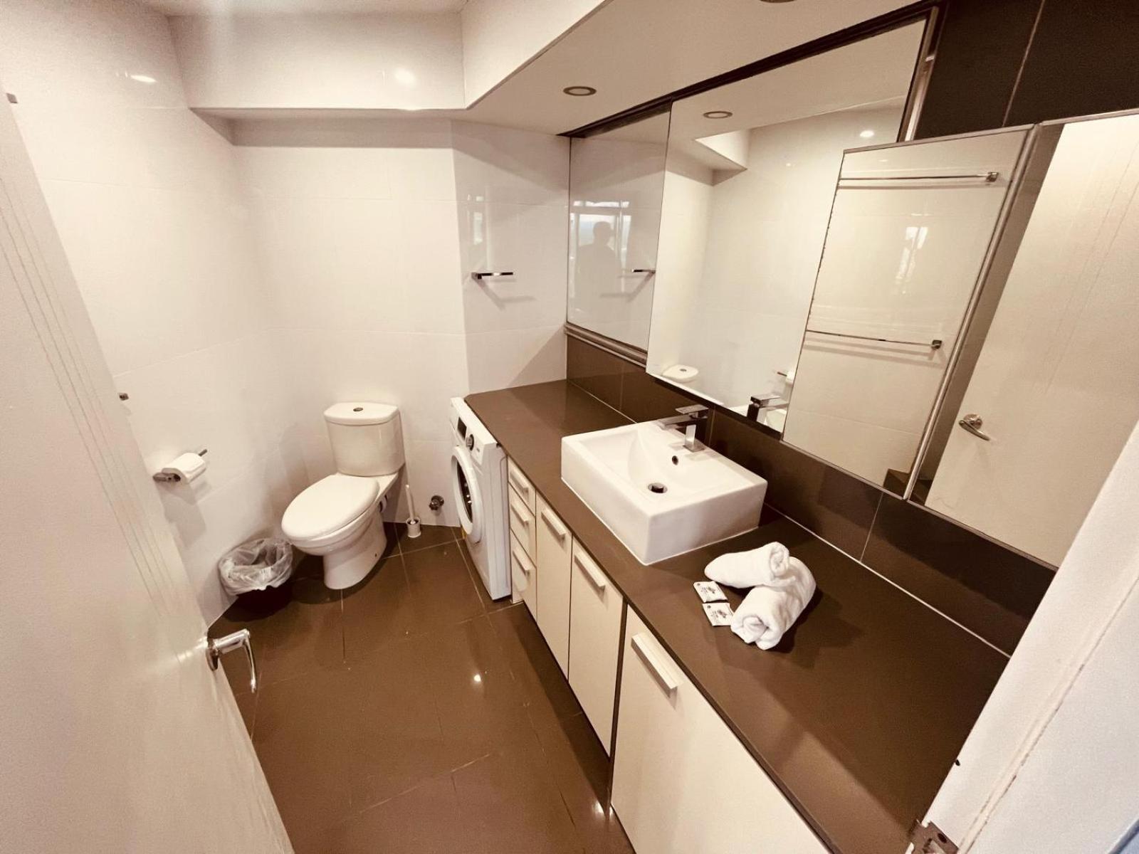 Erika'S Holiday Apartment ゴールドコースト エクステリア 写真