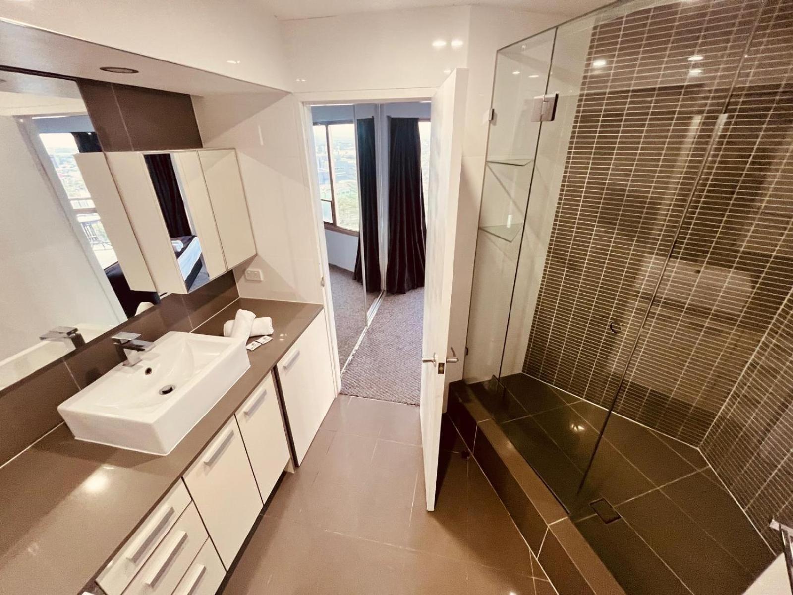 Erika'S Holiday Apartment ゴールドコースト エクステリア 写真