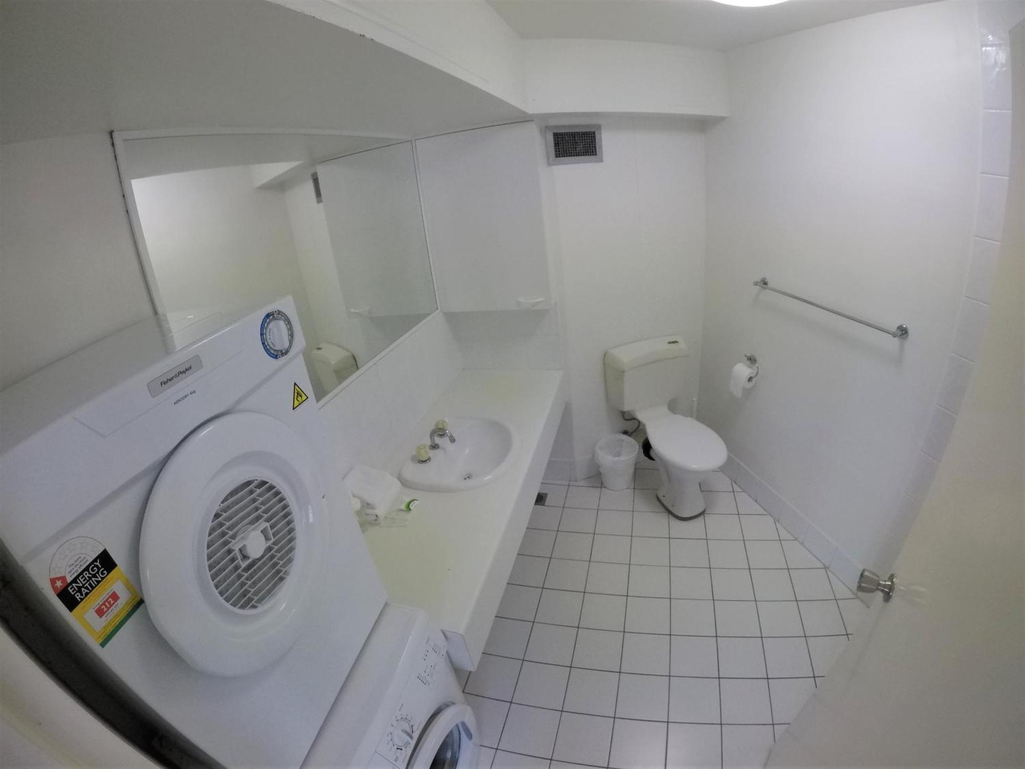 Erika'S Holiday Apartment ゴールドコースト エクステリア 写真