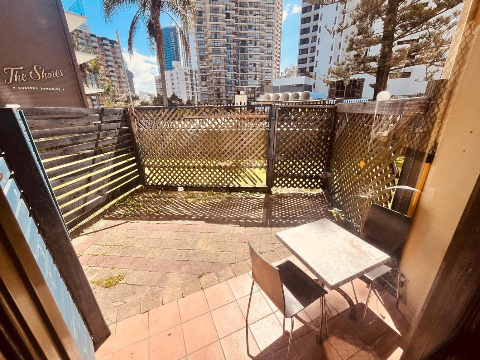 Erika'S Holiday Apartment ゴールドコースト エクステリア 写真