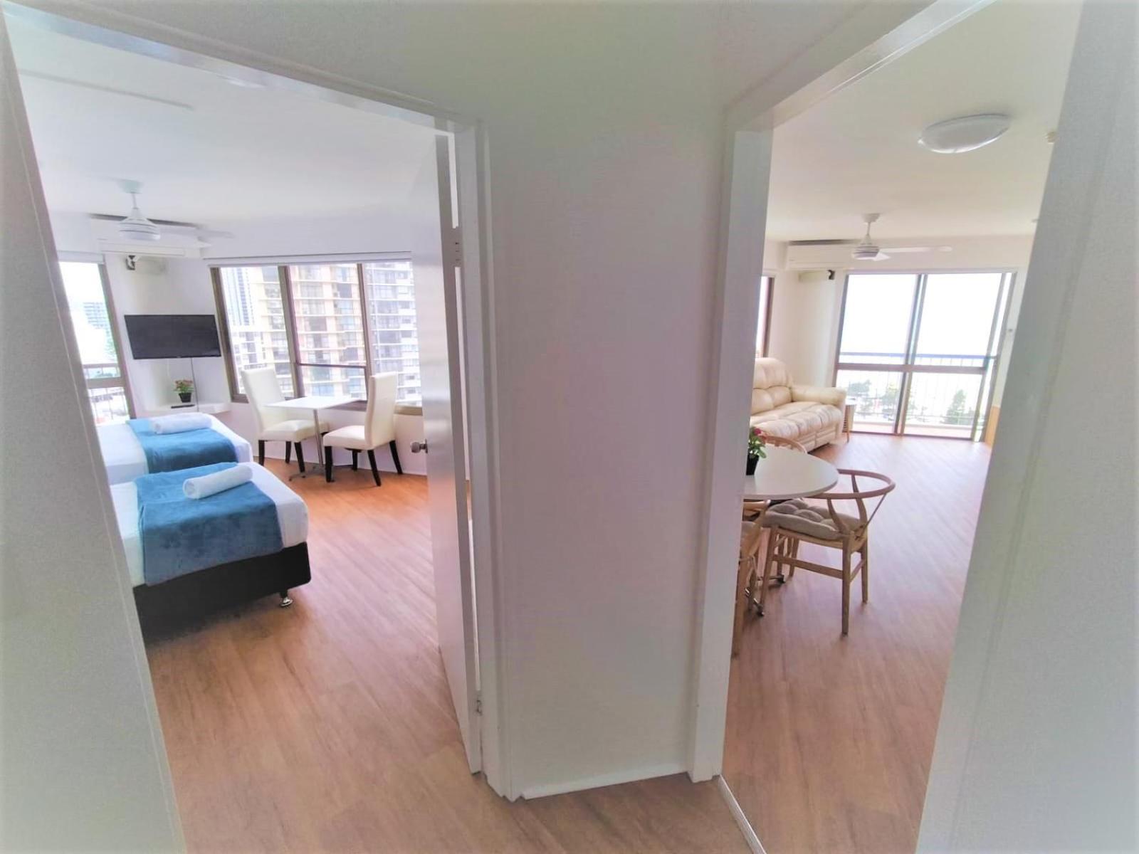 Erika'S Holiday Apartment ゴールドコースト エクステリア 写真