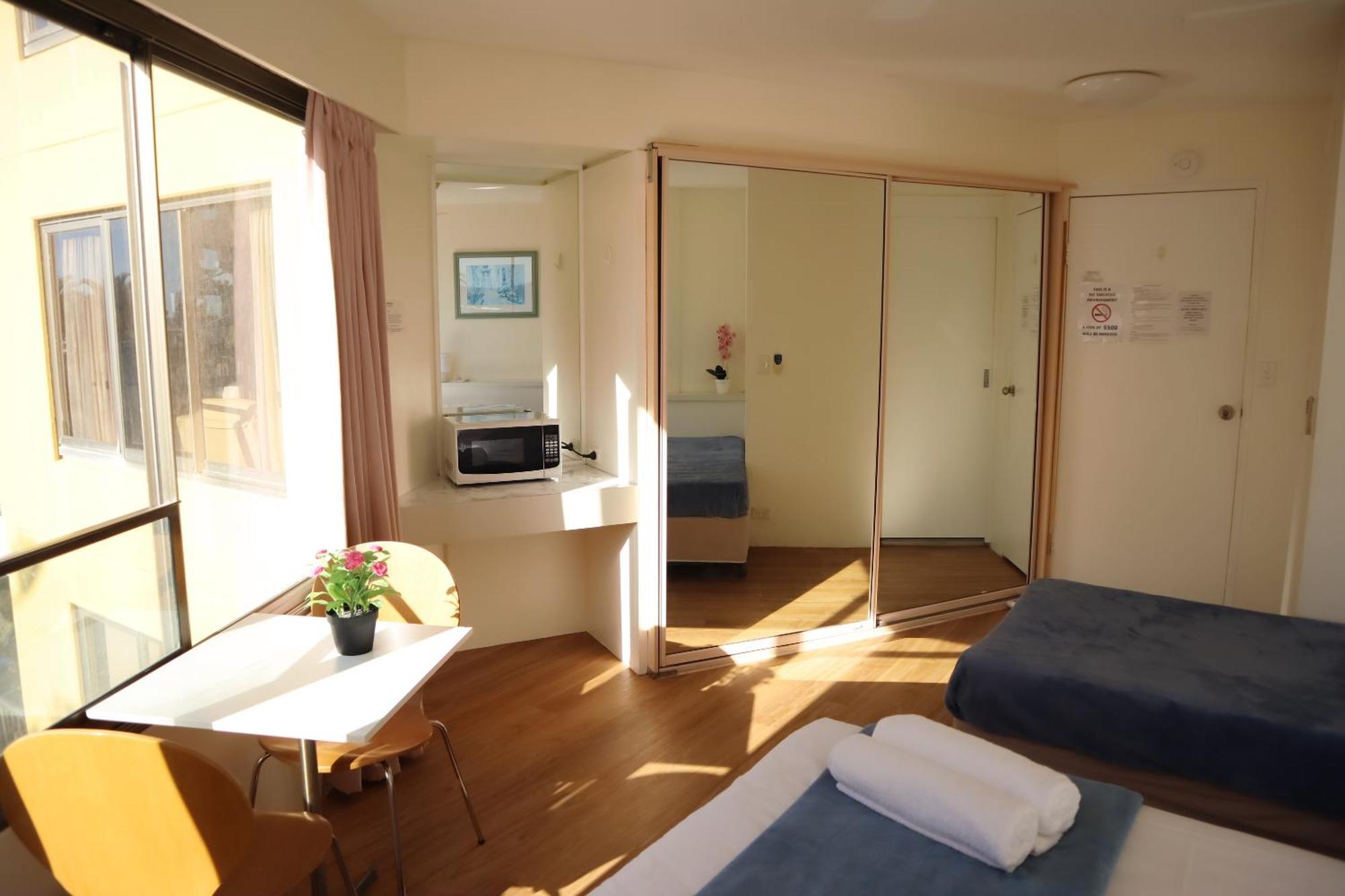 Erika'S Holiday Apartment ゴールドコースト エクステリア 写真